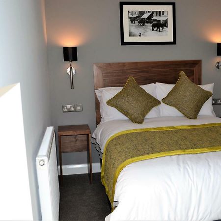 New Park Hotel Carmarthen Exterior foto