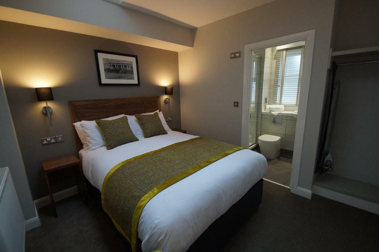 New Park Hotel Carmarthen Exterior foto