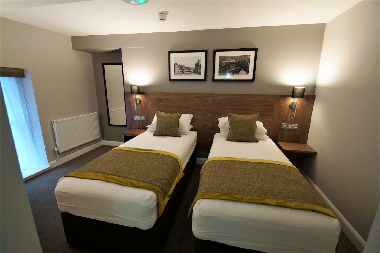 New Park Hotel Carmarthen Exterior foto